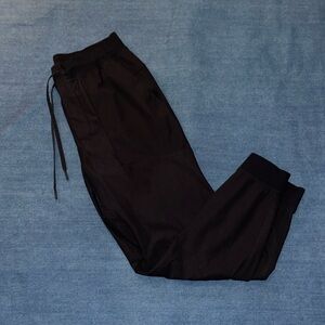 Lululemon black joggers